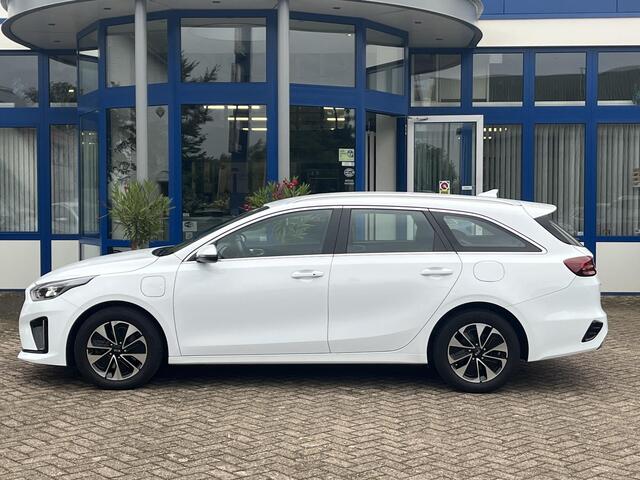 KIA CEE D Ceed Sportswagon 1.6 GDI PHEV DynamicLine l 10 Jaar garantie, Achteruitrijcamera, Stoel/stuurverwarming, Cruise control, Navigatie, Apple carplay/Android auto.