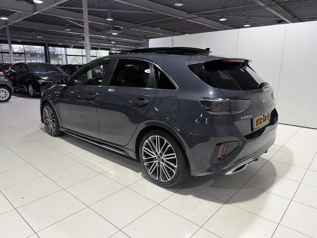 KIA CEE D Ceed 1.5 T-GDi GT-PlusLine AUTOMAAT, Schuif kantel dak, 18 inch, Stoel en Stuur verwarming, Apple Carplay/Android Auto.