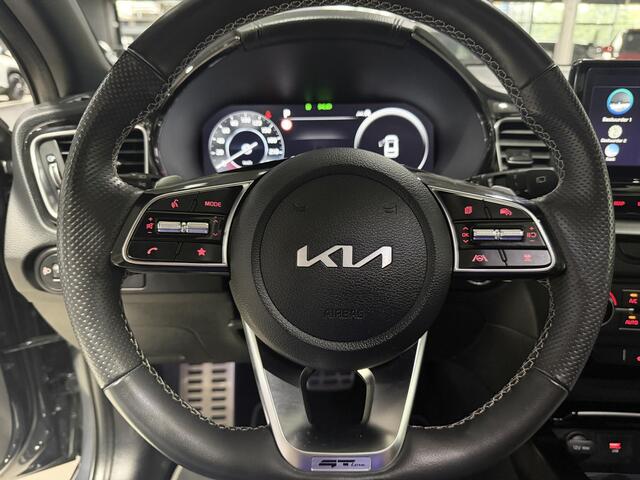 KIA CEE D Ceed 1.5 T-GDi GT-PlusLine AUTOMAAT, Schuif kantel dak, 18 inch, Stoel en Stuur verwarming, Apple Carplay/Android Auto.