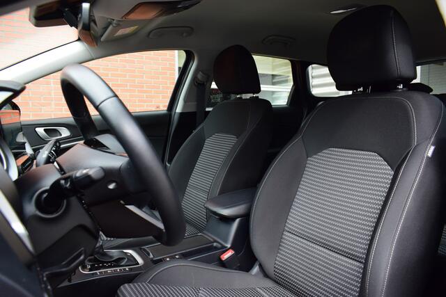 KIA CEE D Ceed Sportswagon 1.5 T-GDi DynamicLine Automaat | Trekhaak | Navi | Camera | Adaptieve Cruise Control | Tot 10Jr. Kia-Garantie |