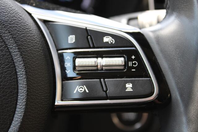 KIA CEE D Ceed Sportswagon 1.6 GDI PHEV PREMIUM NW TYPE PANO LEER LED NAVI 69000KM!!!