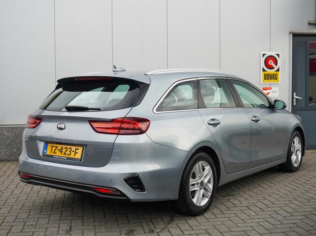 KIA CEE D Ceed Sportswagon 1.0 T-GDi DynamicLine CarPlay | Clima | NAP | Navigatie