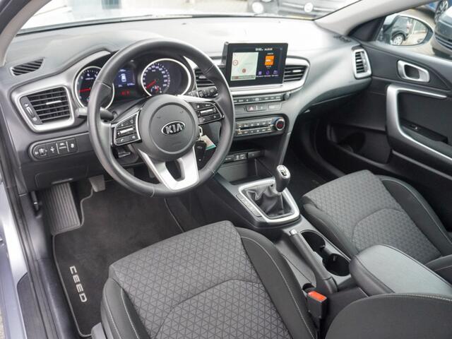 KIA CEE D Ceed Sportswagon 1.0 T-GDi DynamicLine CarPlay | Clima | NAP | Navigatie