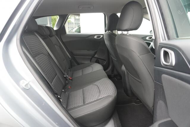 KIA CEE D Ceed Sportswagon 1.0 T-GDi DynamicLine CarPlay | Clima | NAP | Navigatie
