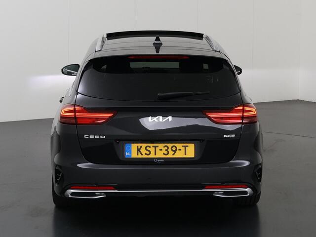 KIA CEE D Ceed Sportswagon 1.6 GDI PHEV ExecutiveLine | Trekhaak Afneembaar | Nieuw Model | Panoramadak | Navigatie | Lederen Interieur | Stoelverwarming voor en achter | Ele.verstelbare stoel + geheugen | Camera | DAB | Stoelkoeling/verwarming |