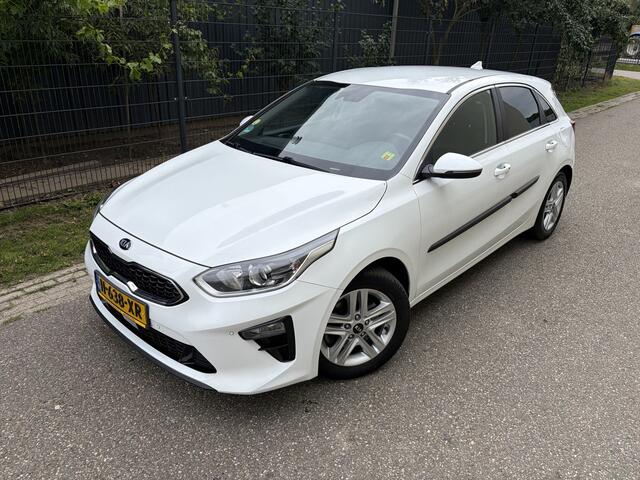 KIA CEE D Ceed 1.6 CRDi DynamicPlusLine / AUTOMAAT / NAVI / KEYLESS / INCL BTW