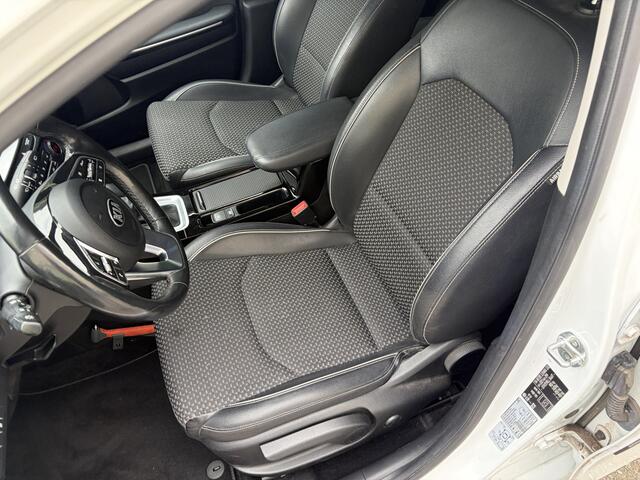 KIA CEE D Ceed 1.6 CRDi DynamicPlusLine / AUTOMAAT / NAVI / KEYLESS / INCL BTW