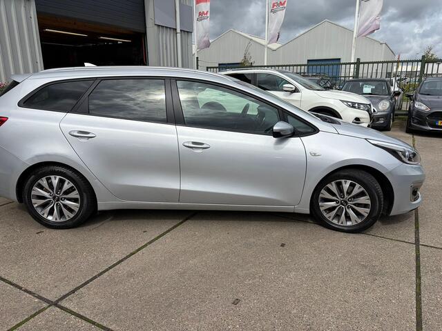 KIA CEE D cee'd Sportswagon 1.0 T-GDi Design Edition Clima, cruise, camera, pdc achter