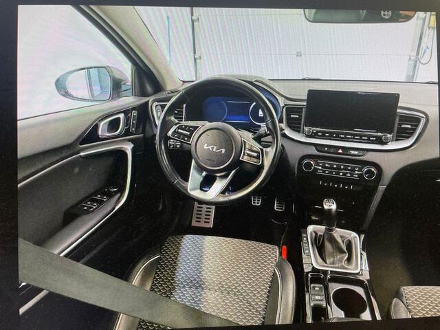 KIA CEE D Ceed Sportswagon 1.0 T-GDi ExecLine STOEL&STUUR VERW. / PANODAK / VIRTUAL.COCKPIT / GROOT.NAVI / FULL.LED