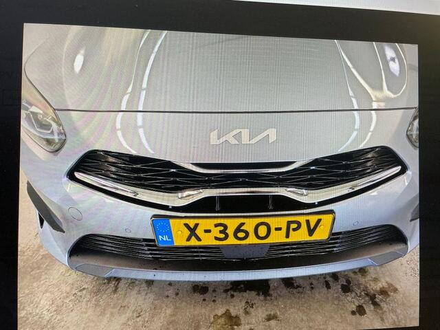 KIA CEE D Ceed Sportswagon 1.0 T-GDi ExecLine STOEL&STUUR VERW. / PANODAK / VIRTUAL.COCKPIT / GROOT.NAVI / FULL.LED