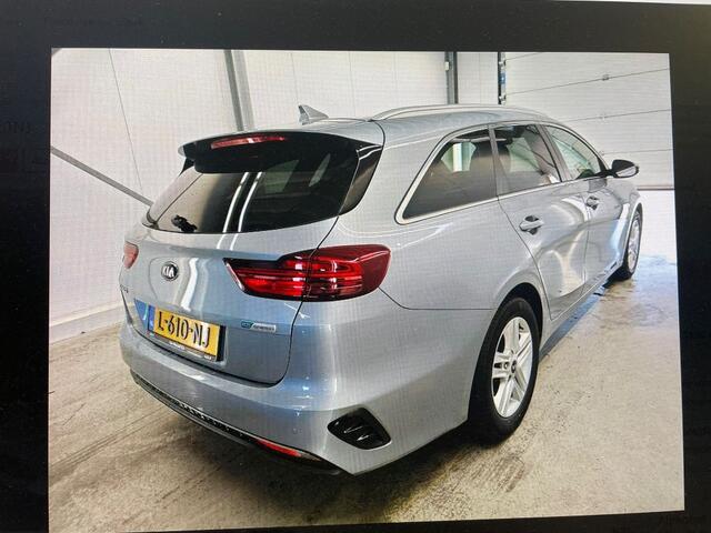 KIA CEE D Ceed Sportswagon 1.5 T-GDi Dyn.PlusL. STOEL&STUUR VERW. / CAMERA / CLIMA / NAVI / CRUISE