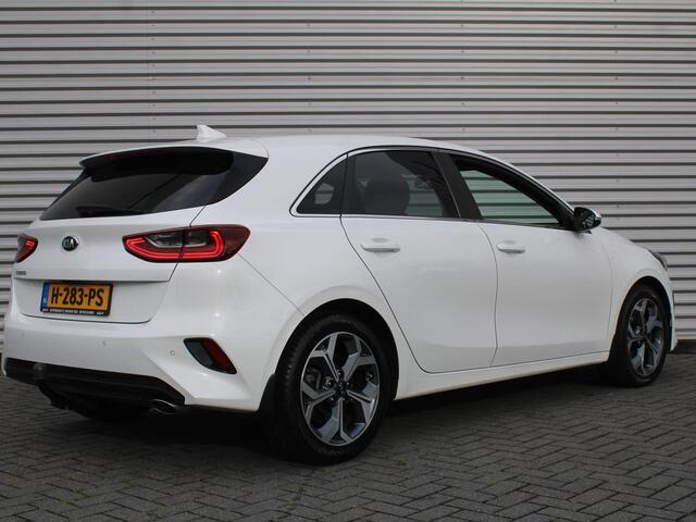 KIA CEE D Ceed 1.4 T-GDi DynamicPlusLine | 17 inch | Navi | Camera | Trekhaak | Stoel- Stuurverwarming |