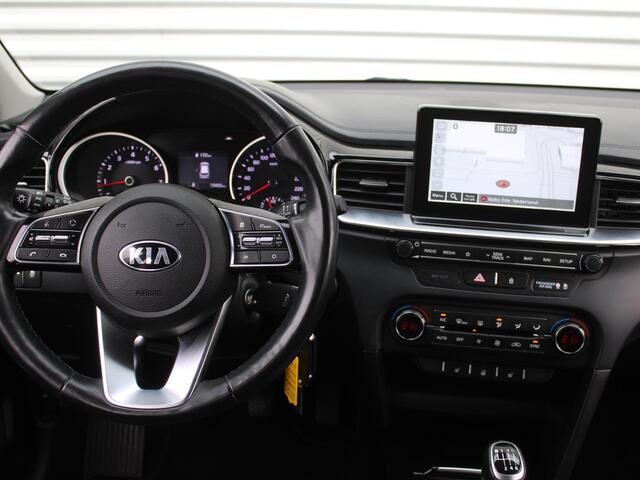 KIA CEE D Ceed 1.4 T-GDi DynamicPlusLine | 17 inch | Navi | Camera | Trekhaak | Stoel- Stuurverwarming |
