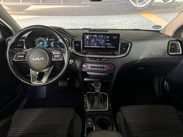 KIA CEE D 1.6 GDI PHEV / DynamicLine / Elektrische achterklep / Trekhaak / Carplay / incl. onderhoudsbeurt.