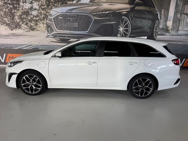 KIA CEE D 1.6 GDI PHEV / DynamicLine / Elektrische achterklep / Trekhaak / Carplay / incl. onderhoudsbeurt.