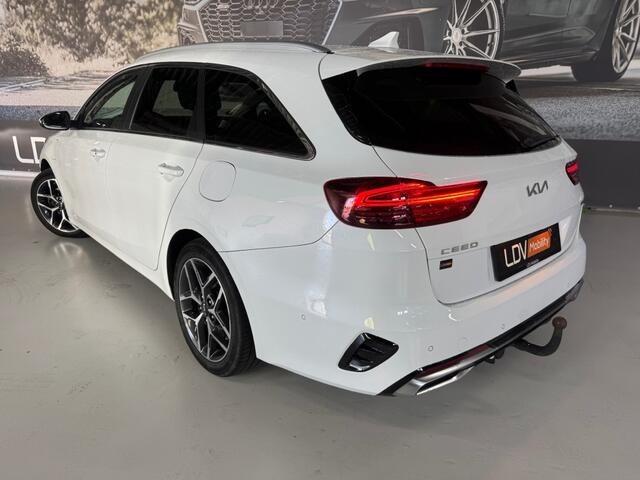 KIA CEE D 1.6 GDI PHEV / DynamicLine / Elektrische achterklep / Trekhaak / Carplay / incl. onderhoudsbeurt.