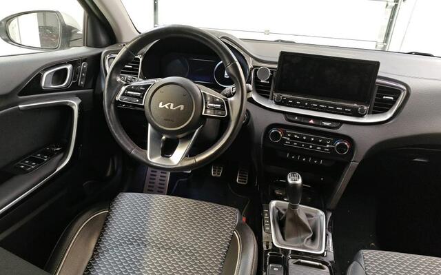 KIA CEE D Ceed Sportswagon 1.0 T-GDi ExecutiveLine Panoramadak Camera JBL Audio Stoelverwarming Stuurverwarming Parkeersensoren Extra getint Glas Navigatie Carplay Android Auto 17 Inch Velgen NL Auto