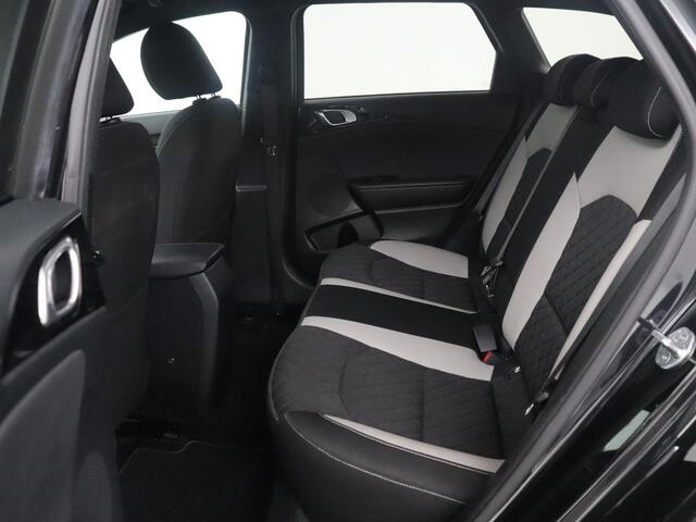 KIA CEE D Ceed Sportswagon 1.5 T-GDi MHEV GT-Line Edition | Cruise control | Trekhaak | Camera | Park assist | Carplay | Climate control | Full LED | 17" velgen