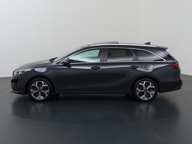 KIA CEE D Ceed Sportswagon 1.6 GDI PHEV ExecutiveLine | Trekhaak afneembaar | Panoramadak | Stoel/Stuurverwaring | Achteruitrijcamera | Lederen bekleding | Adaptieve Cruise Control |