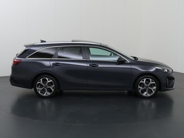 KIA CEE D Ceed Sportswagon 1.6 GDI PHEV ExecutiveLine | Trekhaak afneembaar | Panoramadak | Stoel/Stuurverwaring | Achteruitrijcamera | Lederen bekleding | Adaptieve Cruise Control |