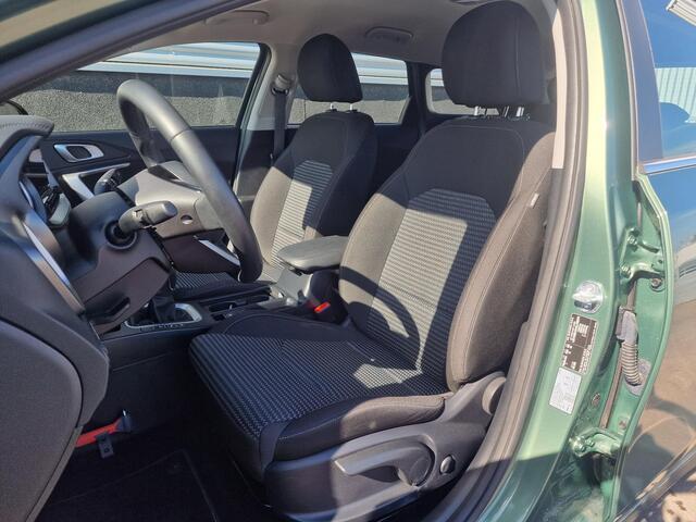 KIA CEE D Ceed Sportswagon 1.5 T-GDi DynamicLine Trekhaak, navigatie Apple CarPlay/Android Auto, parkeersensoren v&a, cruise control, 1e eign. BTW-auto