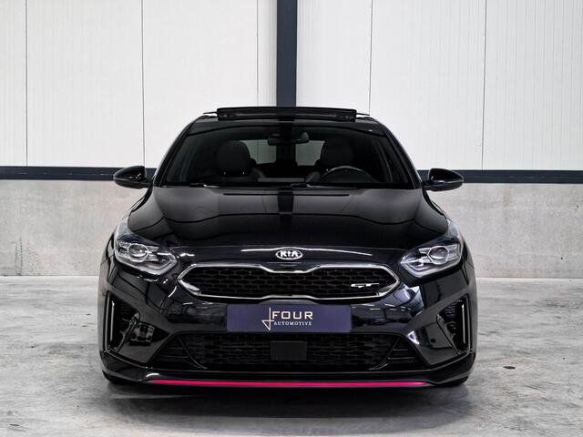 KIA CEE D Ceed 1.6 T-GDi GT | Panoramadak | JBL | Memory | Winterpack | Zeer netjes! |