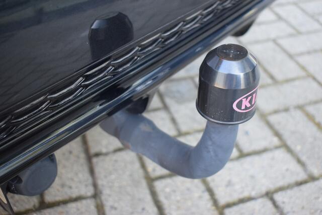 KIA CEE D Ceed Sportswagon 1.5 T-GDi MHEV GT-Line Edition | Trekhaak | Stoel-/ Stuurverwarming | Adaptieve Cruise Control | Tot 10Jr. Kia-Garantie |