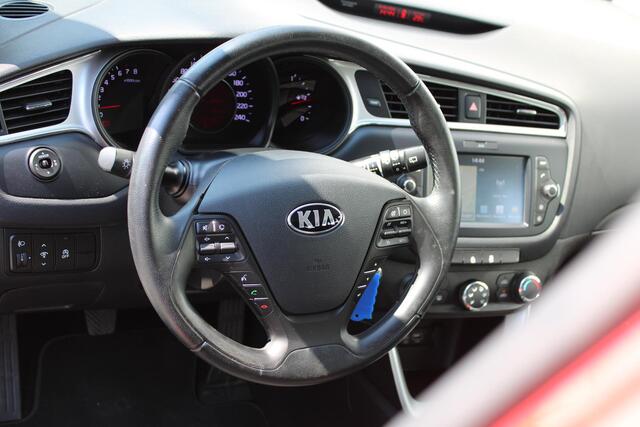 KIA CEE D Ceed 1.0 T-GDi ComfortPlusLine Navigator Trekhaak, 1e Eig. Carplay/Android Auto, Achteruitrijcamera, Airco