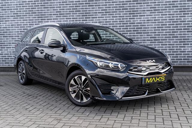 KIA CEE D Ceed Sportswagon 1.6 GDI PHEV DynamicPlusLine | Plug-in Hybrid (PHEV) | Achteruitrijcamera | Parkeersensoren | Stoelverwarming | Stuurverwarming | Navigatie | Apple Carplay | Android Auto | Keyless Entry | Cruise Control Adaptief | Dodehoekdetectie