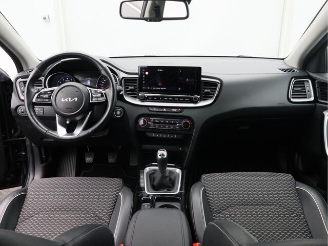 KIA CEE D Ceed Sportswagon 1.5 T-GDi DynamicPlusLine/ lage km/ zeer mooi!