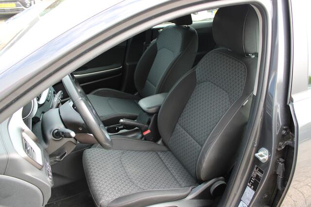KIA CEE D Ceed 1.0 T-GDi DynamicLine