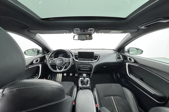KIA CEE D Ceed Sportswagon 1.0 T-GDi GT-LINE PANODAK/HALF LEER/CAMERA/LED/NL-AUTO/1E EIG.