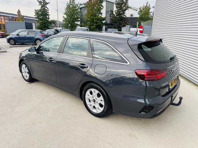 KIA CEE D Ceed Sportswagon 1.5 T-GDi DynamicLine Eerste Eigenaar | Trekhaak | Climate Control | Navigatie | Apple Carplay & Android Auto | Cruise Control