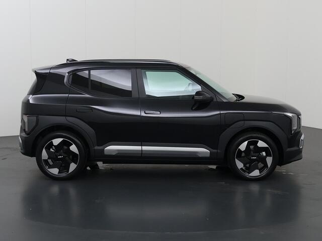 KIA EV2 Plus 42.2 kWh | Privacy Glass | Dual zone climate control | Stoel- en stuurwielverwarming | 18" lichtmetalen velgen | Regensensor |