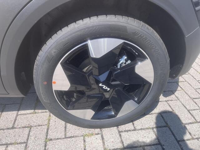 KIA EV2 Plus Advanced 61 kWh VOORRAAD DEALS!! NU TIJDELIJK EXTRA INRUIL VOORDEEL!!