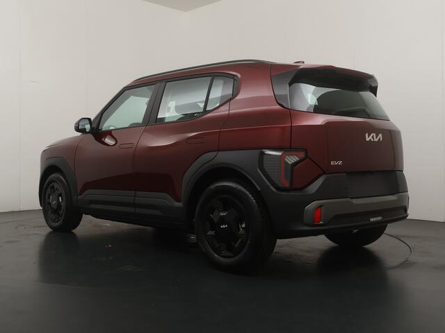 KIA EV2 Air 42.2 kWh 4p. - Prijs incl. inruilpremie - Navigatie - Apple CarPlay/Android Auto - Achteruitrijcamera - Fabrieksgarantie tot 08-2033