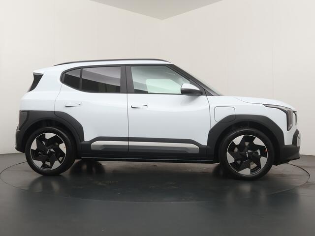 KIA EV2 Plus 42.2 kWh - Stoel-/Stuurverwarming - Navigatie - Achteruitrijcamera - Apple Carplay/Android Auto - Fabrieksgarantie t/m 2033