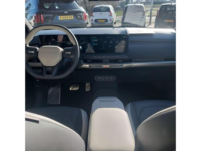 KIA EV3 GT-Line 81.4 kWh |Direct Rijden | Schuif/kanteldak | Camera | Stoelverwarming | Keyless
