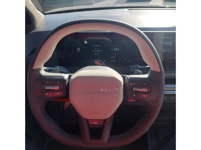 KIA EV3 GT-Line 81.4 kWh |Direct Rijden | Schuif/kanteldak | Camera | Stoelverwarming | Keyless