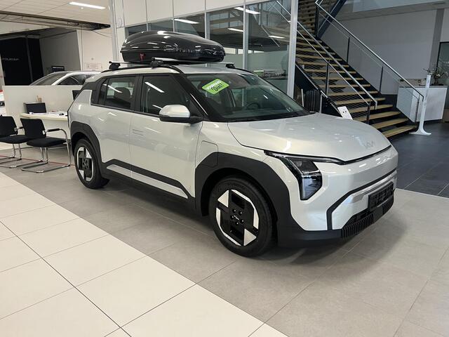 KIA EV3 Air 58.3 kWh Prijs is incl. 3.000,= inruilpremie ! Uitvoorraad leverbaar.