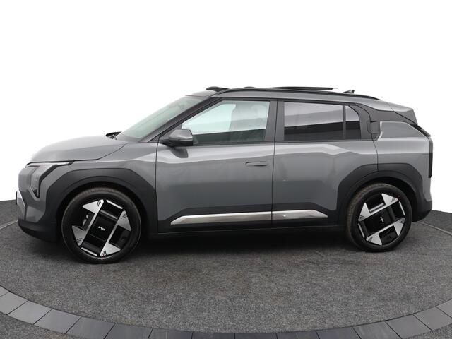 KIA EV3 Plus Advanced 58.3 kWh - Direct leverbaar - Schuif-/kanteldak - Stoel-/stuurverwarming - Navigatie - Fabrieksgarantie tot 06-2032