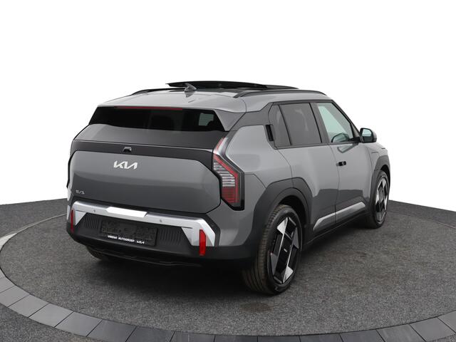 KIA EV3 Plus Advanced 58.3 kWh - Direct leverbaar - Schuif-/kanteldak - Stoel-/stuurverwarming - Navigatie - Fabrieksgarantie tot 06-2032