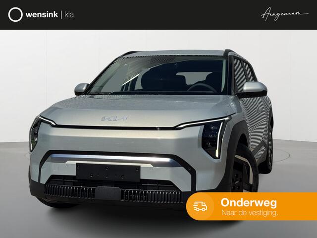 KIA EV3 Plus 58.3 kWh ADAS PACK | Tijdelijk Kia inruilpremie ¤ 3000,- Bij Aanschaf | Parkeersensoren Voor + Achter | Camera | Adaptive Cruise | Keyless | DAB+ | Apple Carplay/ Android Auto