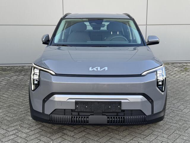 KIA EV3 Air 58.3 kWh Snel leverbaar | Camera | Navigatie | Adaptieve cruise |