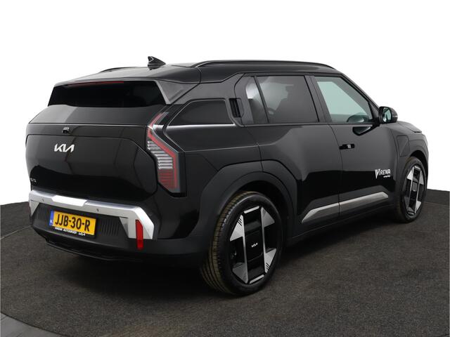 KIA EV3 Plus Advanced 81.4 kWh - Demo - Prijs incl. Inruilpremie - Schuif-/kanteldak - Stoel-/stuurverwarming - Blind Spot - Navigatie - Fabrieksgarantie tot 2032