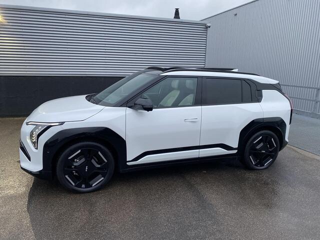 KIA EV3 GT-PlusLine 81.4 kWh Auto vol luxe! Schuif-/kanteldak, trekhaak, V2L, stoelverwarming, navigatie, Apple CarPlay/Android Auto, NL-auto, boekjes compleet