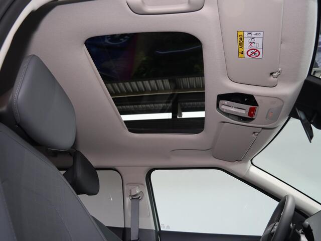 KIA EV3 Plus Advanced 84.4kWh | Panoramaschuifdak | 19" velgen | Harman Kardon | Privacy Glass | Stoel- en stuurwielverwarming |