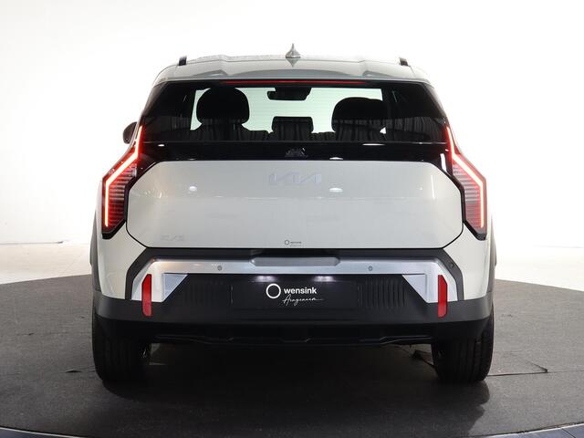 KIA EV3 Plus 81.4 kWh | Dodehoekassistentie | Privacy Glass | Stoel- en stuurwielverwarming | LED-koplampen | Adaptieve cruise control |