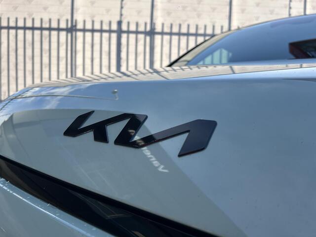 KIA EV3 GT-Line 81.4 kWh | Stoelverwarming Voor & Achter | Cruise | Camera | Sensoren | Navi | Apple Carplay & Android Auto | Key-Less |