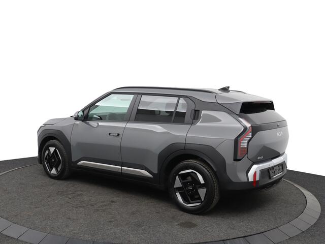 KIA EV3 Plus 81.4 kWh - Nieuw uit voorraad! - Stoel-/stuurverwarming - Privacy Glass - Navigatie - Fabrieksgarantie tot 02-2033